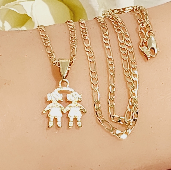 2 Sister 14k Gold Plated Necklace - Picture 1 of 6